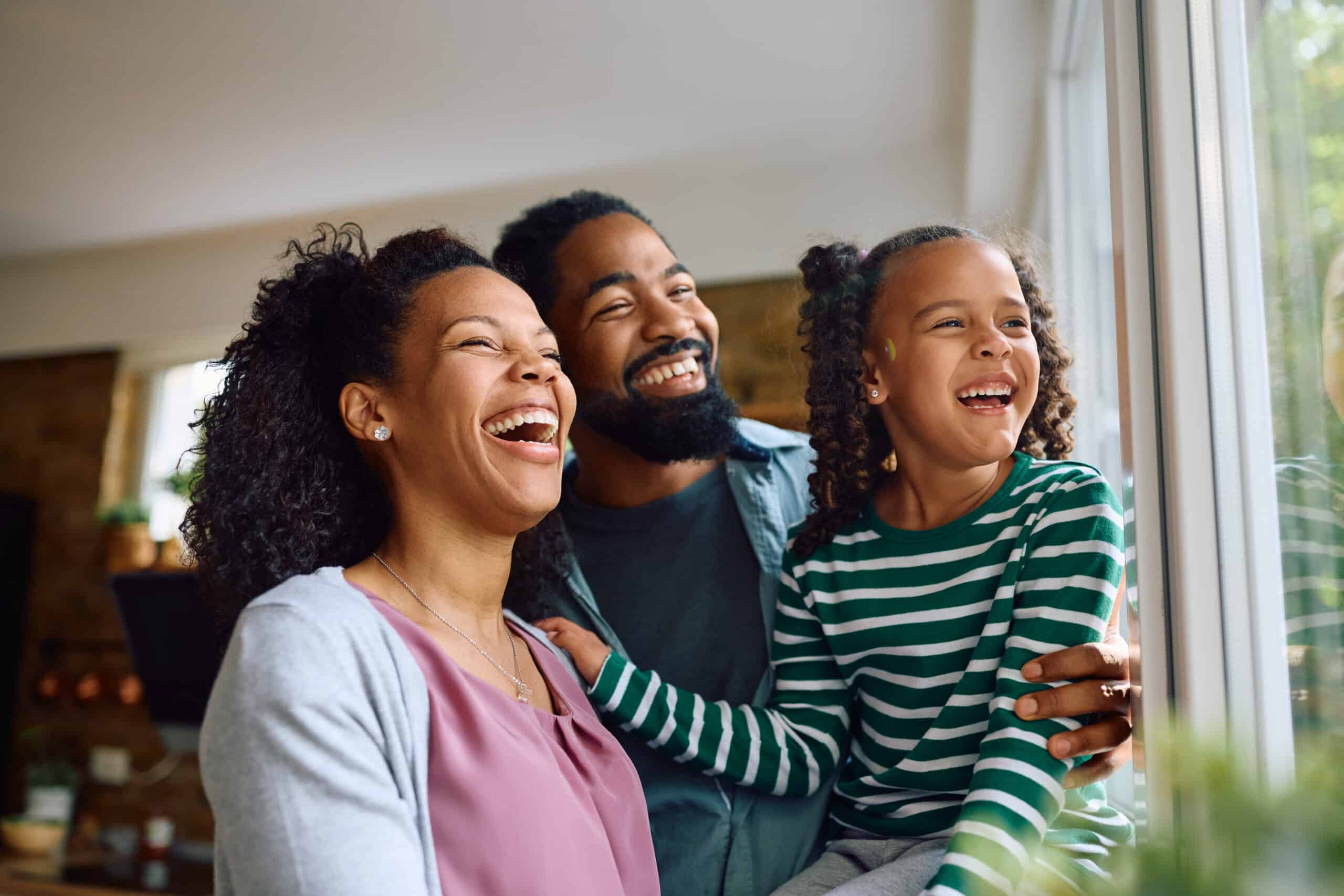 Buyers Agent helping family buy a home
